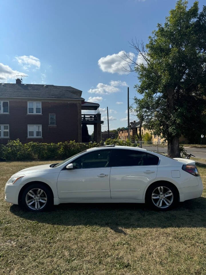 2012 Nissan Altima for sale at H & H AUTO GROUP in Detroit, MI