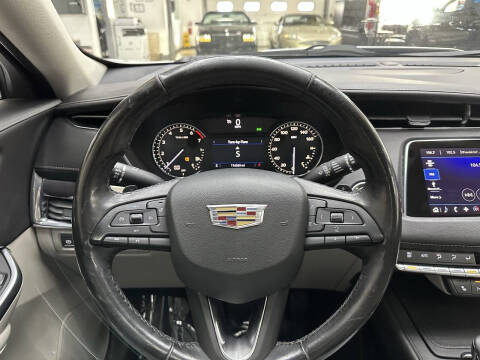 2019 Cadillac XT4 Luxury