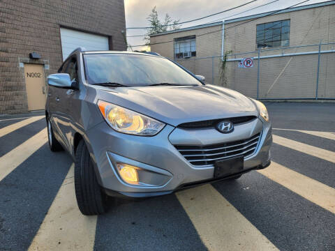 2013 Hyundai Tucson for sale at NUM1BER AUTO SALES LLC in Hasbrouck Heights NJ