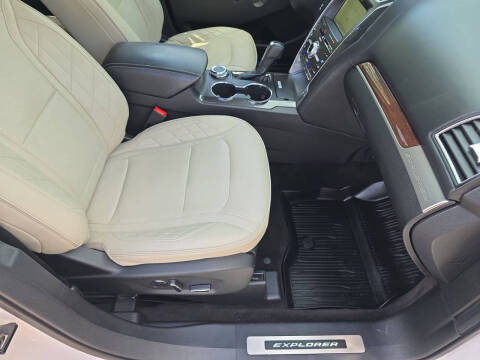 2018 Ford Explorer Platinum