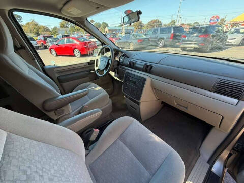 2006 Ford Freestar SE