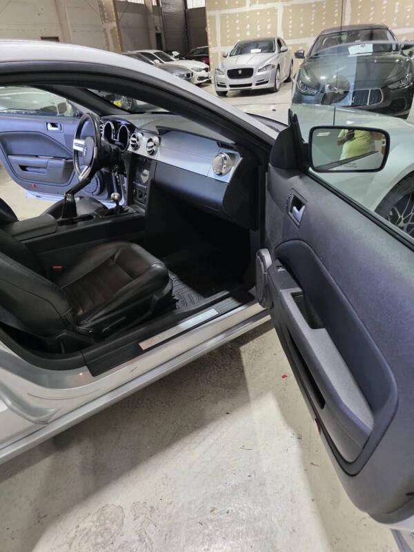 2006 Ford Mustang GT Deluxe