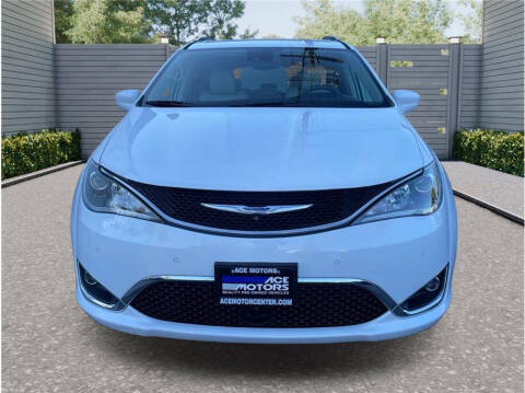 2018 Chrysler Pacifica Touring L