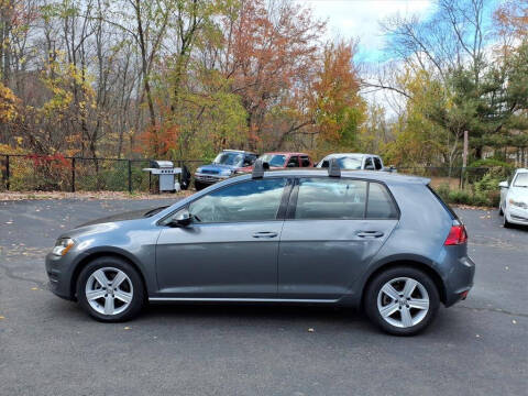 2017 Volkswagen Golf TSI S