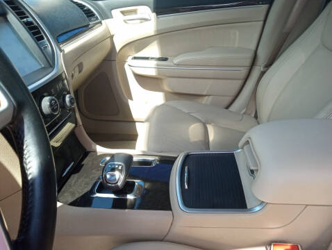 2013 Chrysler 300 Motown