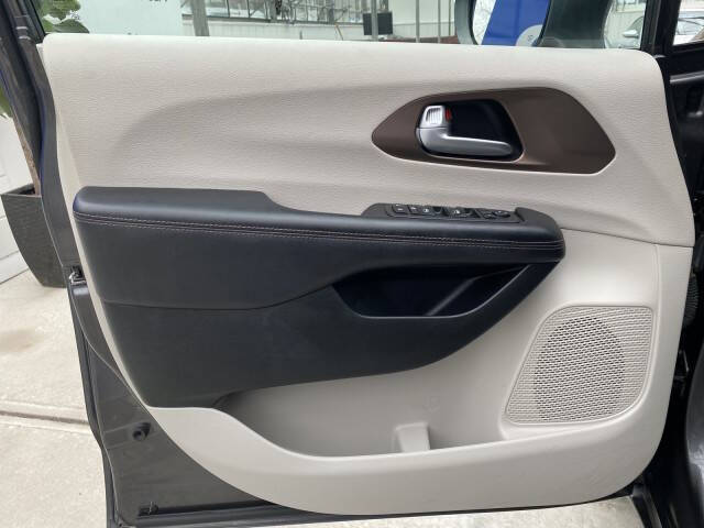 2017 Chrysler Pacifica