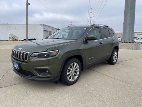 2019 Jeep Cherokee for sale at Sam Leman Ford in Bloomington IL