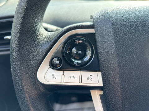 2018 Toyota Prius Two