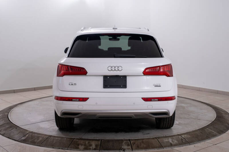 2018 Audi Q5 2.0T quattro Premium Plus