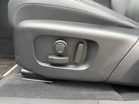 2025 Land Rover Range Rover Evoque P250 Dynamic SE