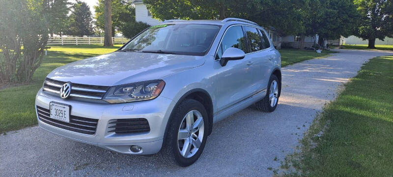 2012 Volkswagen Touareg Lux photo 3