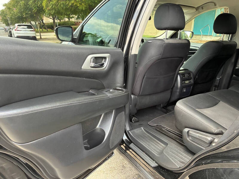 2018 Nissan Pathfinder S