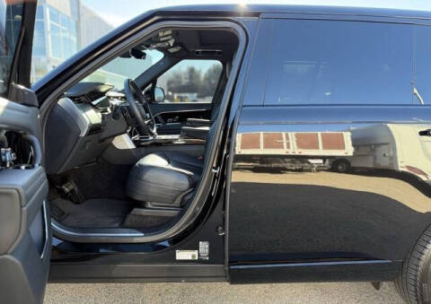 2024 Land Rover Range Rover P400 SE LWB