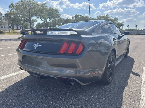 2017 Ford Mustang V6