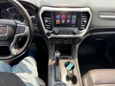 2017 GMC Acadia SLT-1