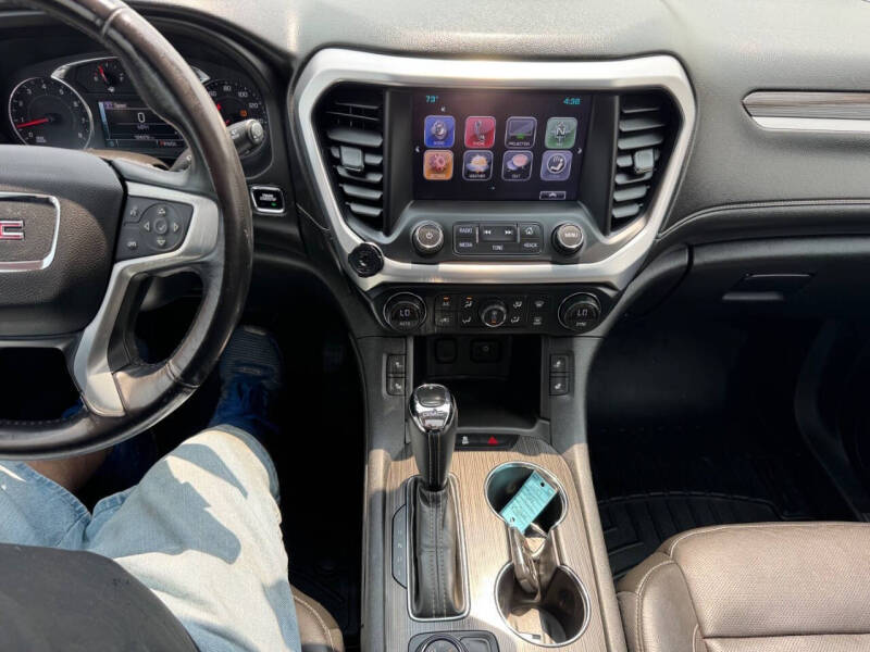 2017 GMC Acadia SLT-1