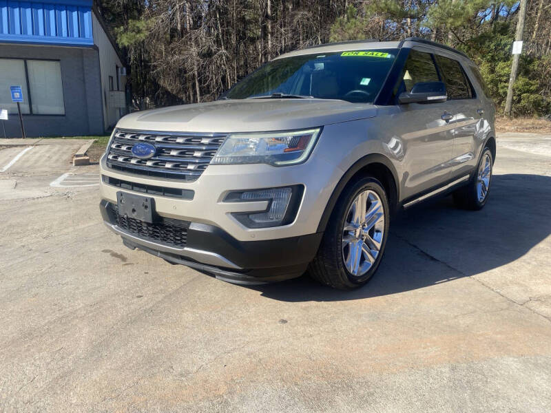 2017 Ford Explorer XLT's photo