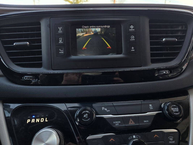 2017 Chrysler Pacifica LX