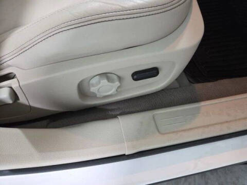 2011 Ford Taurus SEL