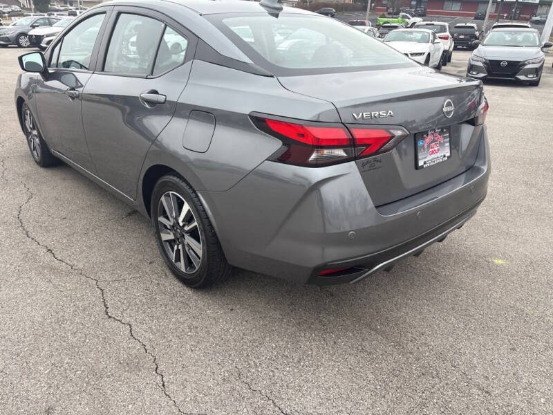 2023 Nissan Versa SV