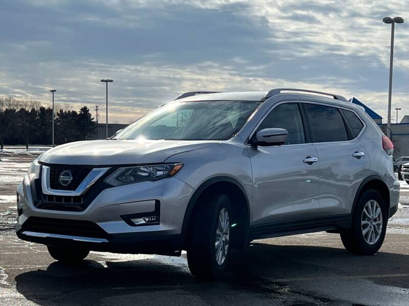 2018 Nissan Rogue for sale at Direct Auto Sales LLC in Osseo MN