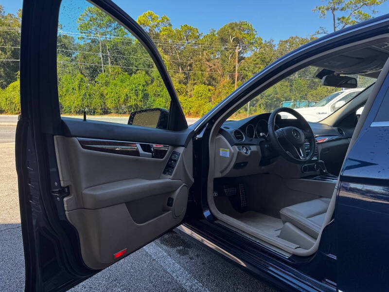 2013 Mercedes-Benz C-Class C 300 Luxury 4MATIC