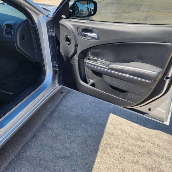 2012 Dodge Charger SXT