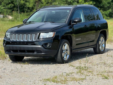 2016 Jeep Compass for sale at OVERDRIVE AUTO SALES, LLC. in Clarksville IN