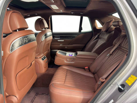 2024 Genesis G90 3.5T e-Supercharger