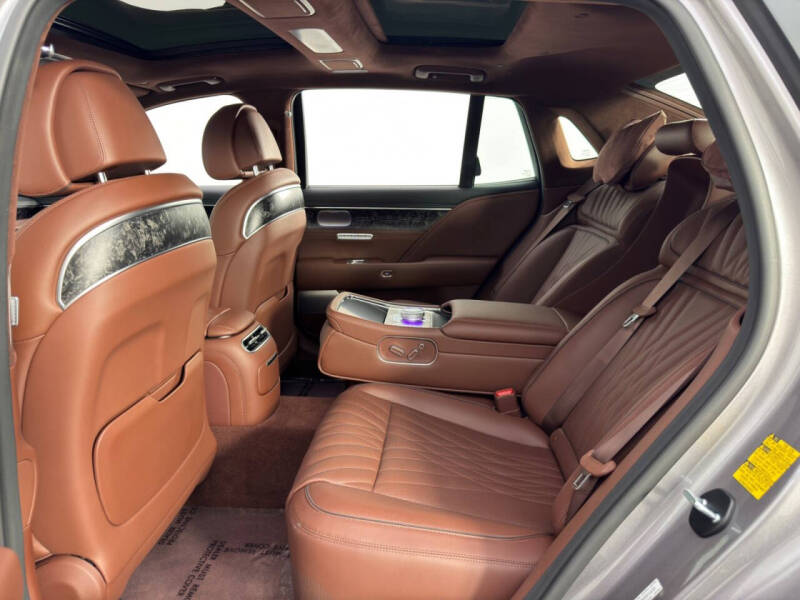 2024 Genesis G90 3.5T e-Supercharger