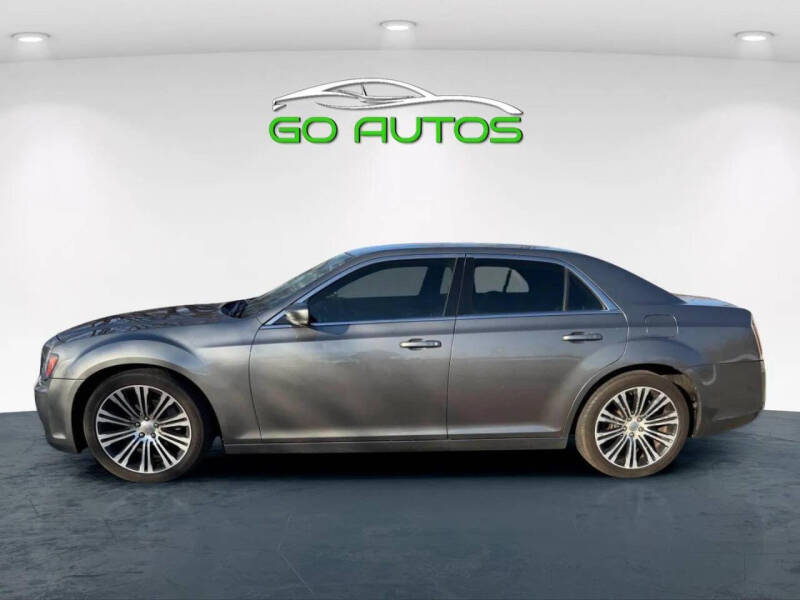 2012 Chrysler 300 S V6