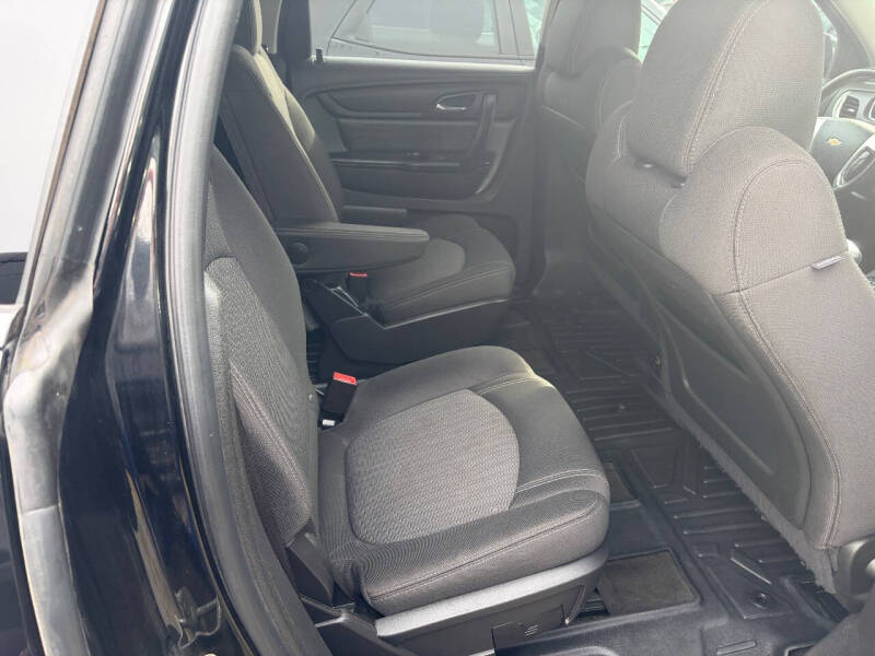 2017 Chevrolet Traverse LT