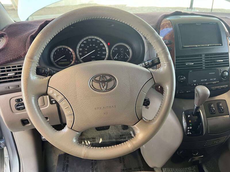 2004 Toyota Sienna