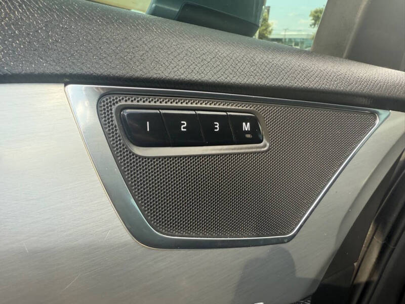 2018 Volvo XC90 T5 Momentum 7-Passenger