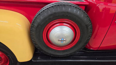 1953 International L-120 Series