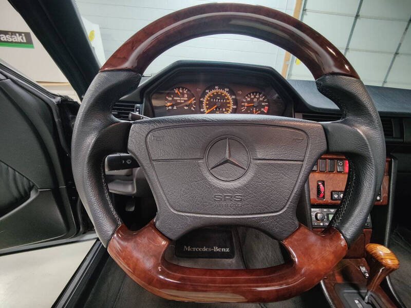 1995 Mercedes-Benz E-Class E 320