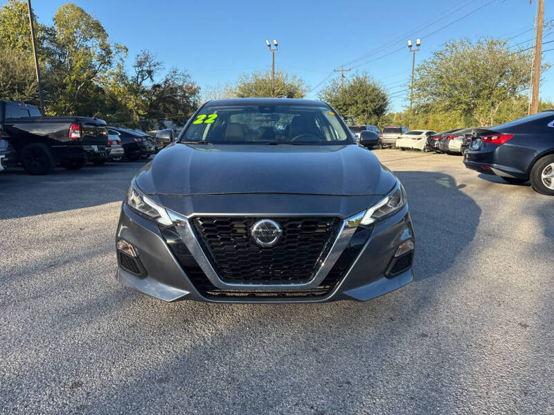 2022 Nissan Altima 2.5 SV