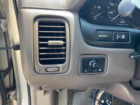 1996 Nissan Maxima SE