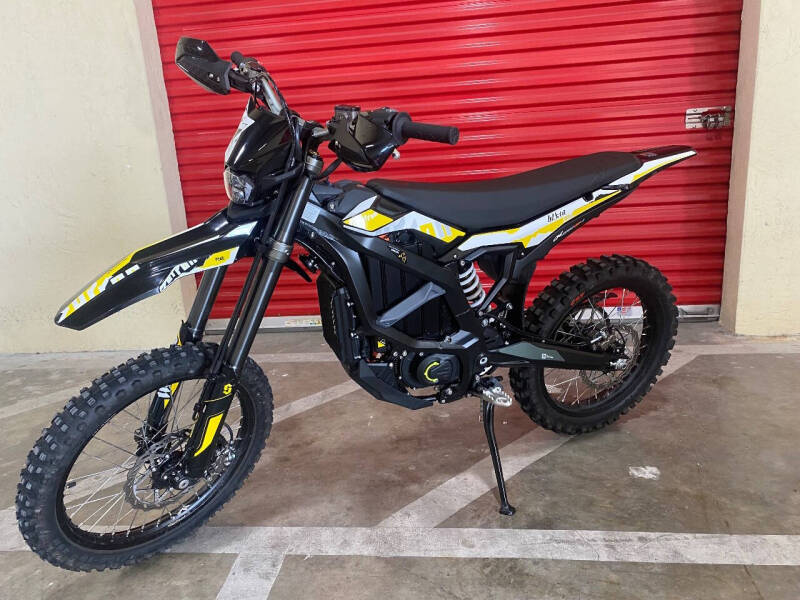 2024 SurRon Ultra bee