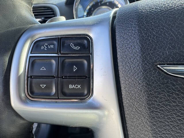 2012 Chrysler 300 C Luxury Series