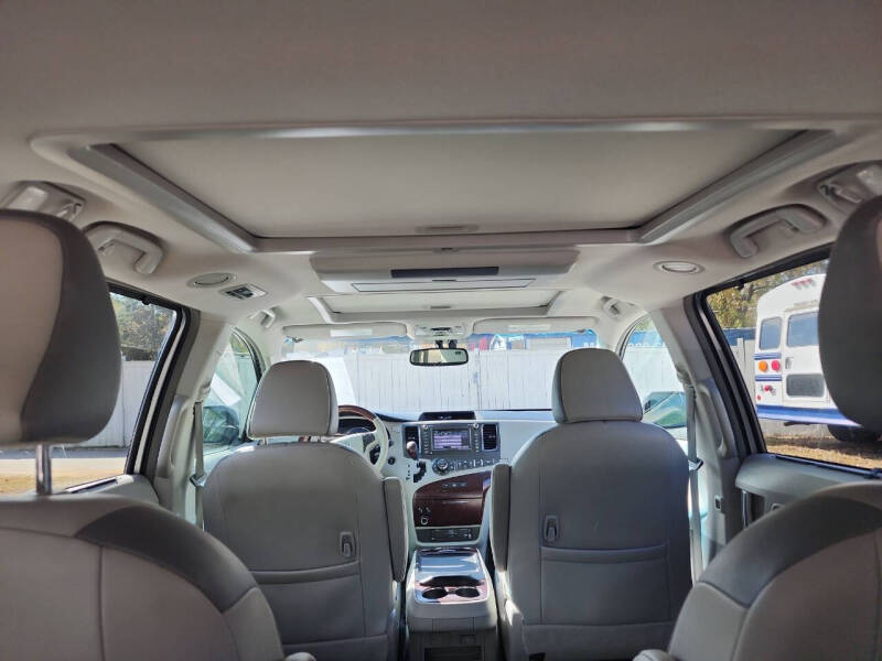 2012 Toyota Sienna Limited 7-Passenger