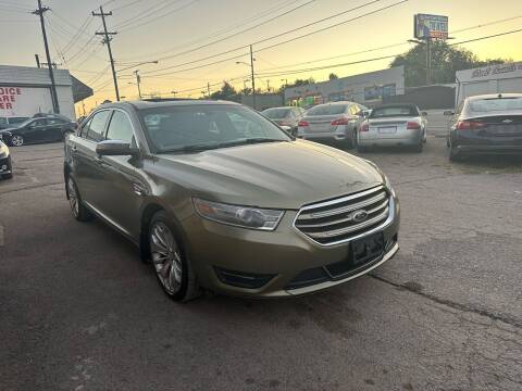 2013 Ford Taurus for sale at Green Ride Inc in Nashville TN
