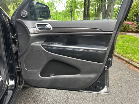 2018 Jeep Grand Cherokee Laredo E