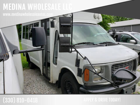 1999 GMC Savana for sale at MEDINA WHOLESALE LLC in Wadsworth OH