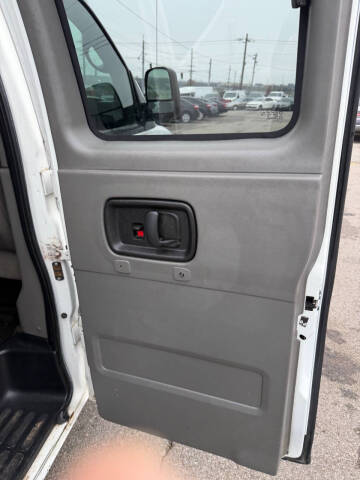 2013 Chevrolet Express LT 3500