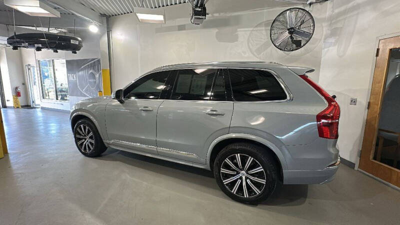 2025 Volvo XC90 B5 Core Bright Theme