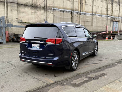 2017 Chrysler Pacifica Limited