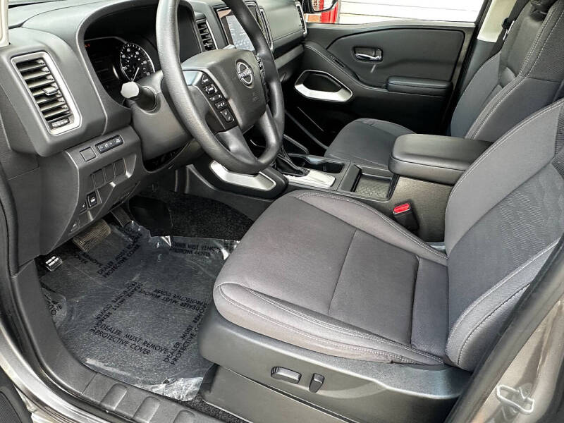 2024 Nissan Frontier