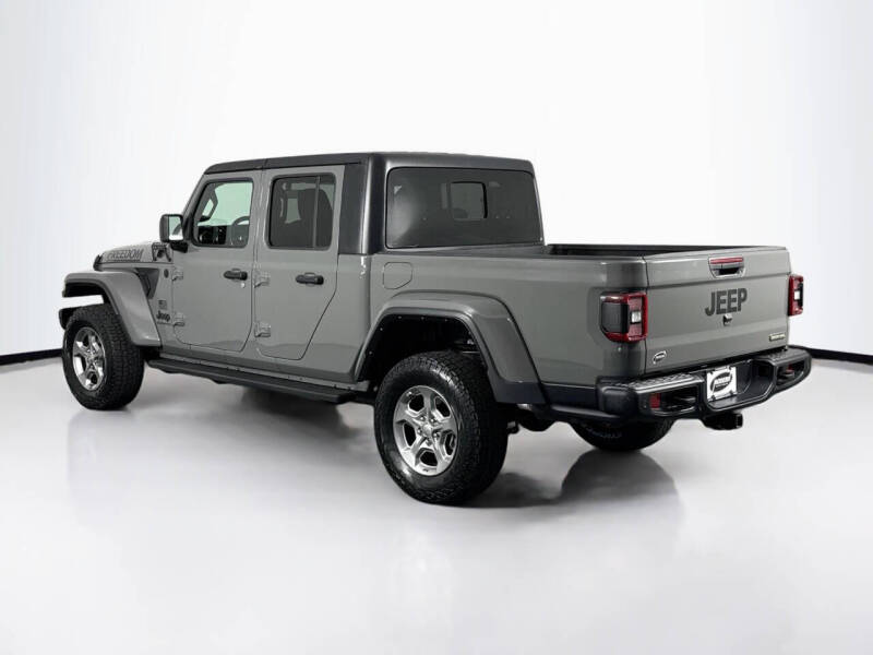 2021 Jeep Gladiator Sport