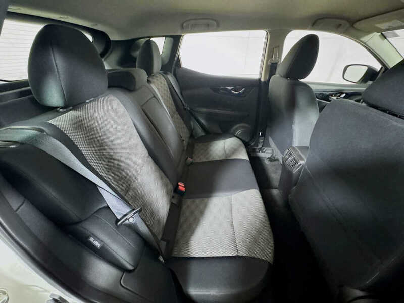 2022 Nissan Rogue Sport SV